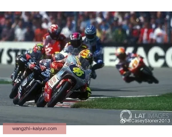 瓦伦蒂诺传奇回归MotoGP赛场引发车迷热烈讨论
